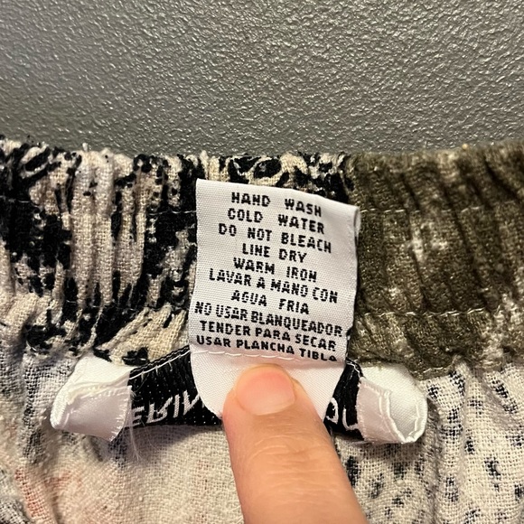 90s Vintage Erin London animal adventure shorts zebra lion cheetah print XL - Picture 10 of 10